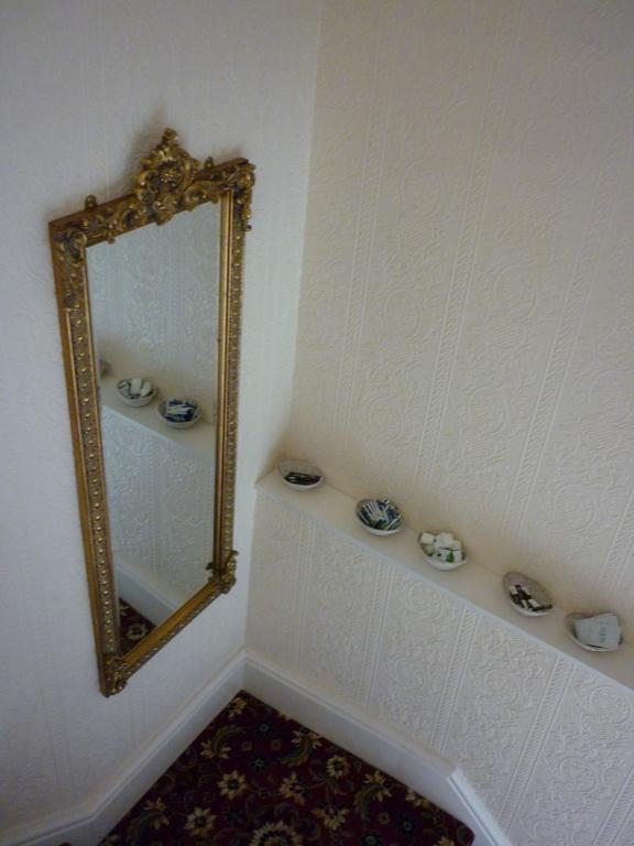 חלנדודנו The Carmen Guesthouse (Adults Only) מראה חיצוני תמונה